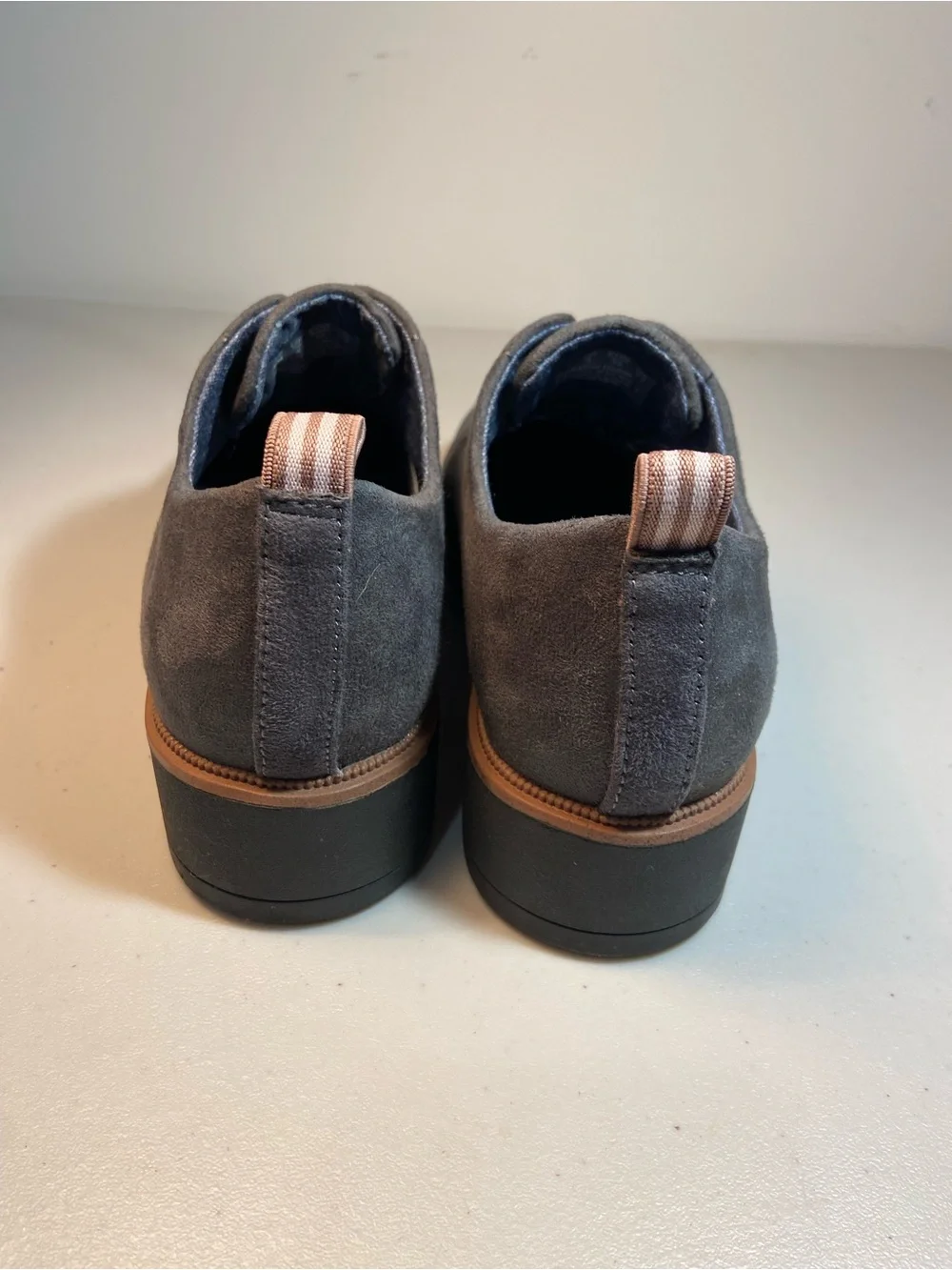 Dr. Scholl’s Gray Suede Slip-On Loafers SZ 6